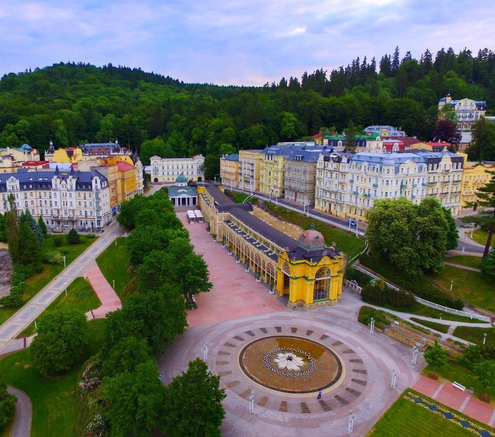 Gourmet Hotel Villa Patriot Mariánské Lázně Eksteriør billede
