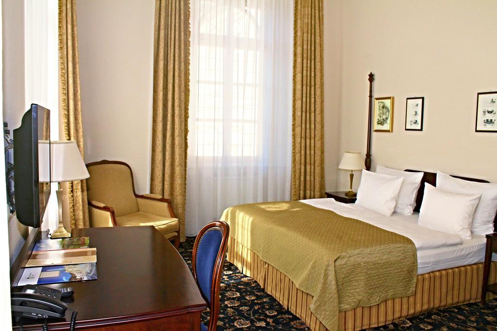 Gourmet Hotel Villa Patriot Mariánské Lázně Værelse billede