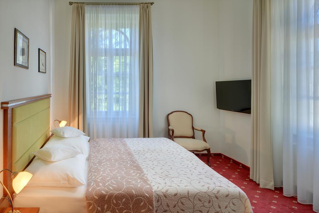 Gourmet Hotel Villa Patriot Mariánské Lázně Eksteriør billede