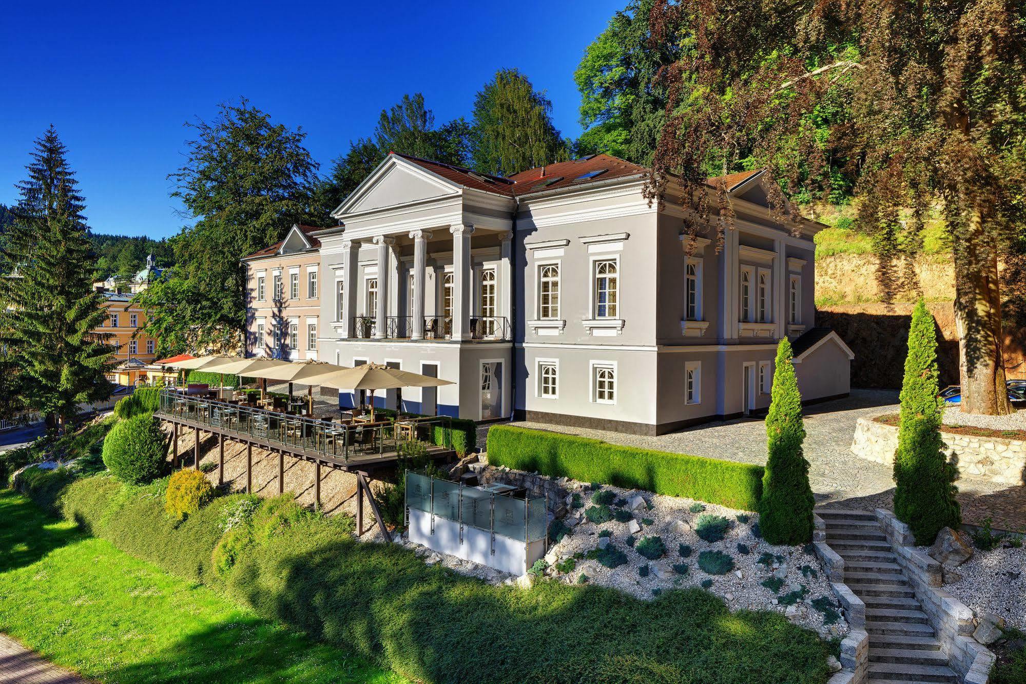 Gourmet Hotel Villa Patriot Mariánské Lázně Eksteriør billede